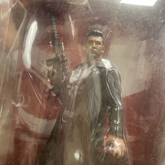 Marvel Gallery Punisher PVC Figure Statue [Netflix Version] Bernthal NEW Sealed - Picture 14 of 16